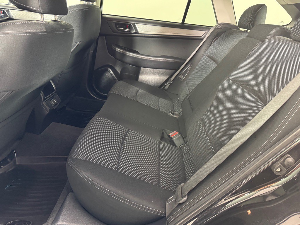 2019 Subaru Outback Image 16