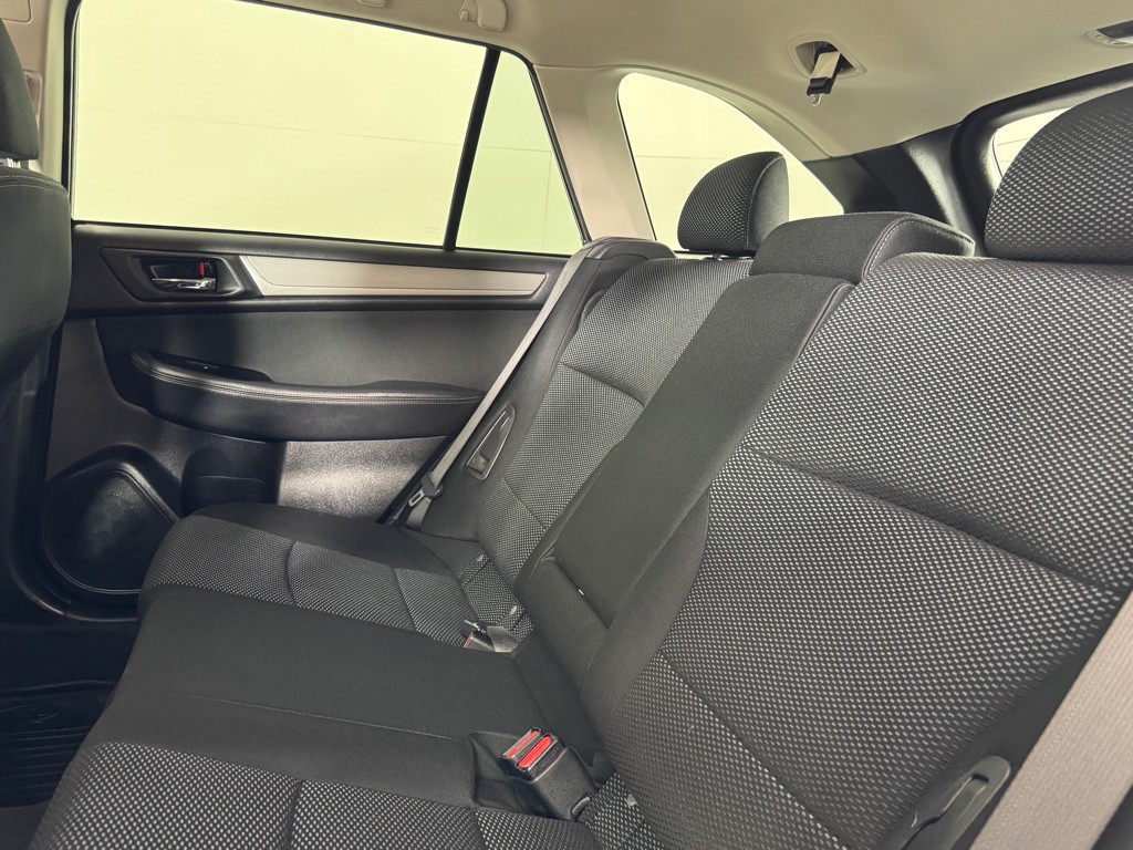 2019 Subaru Outback Image 17