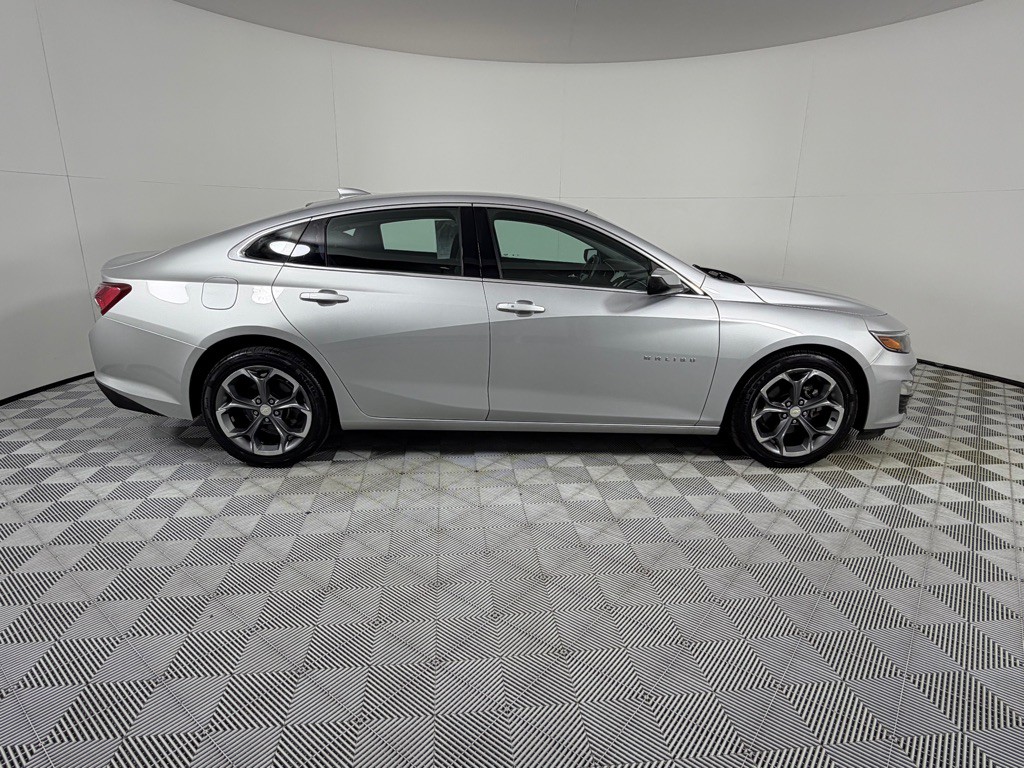 2021 Chevrolet Malibu Image 4