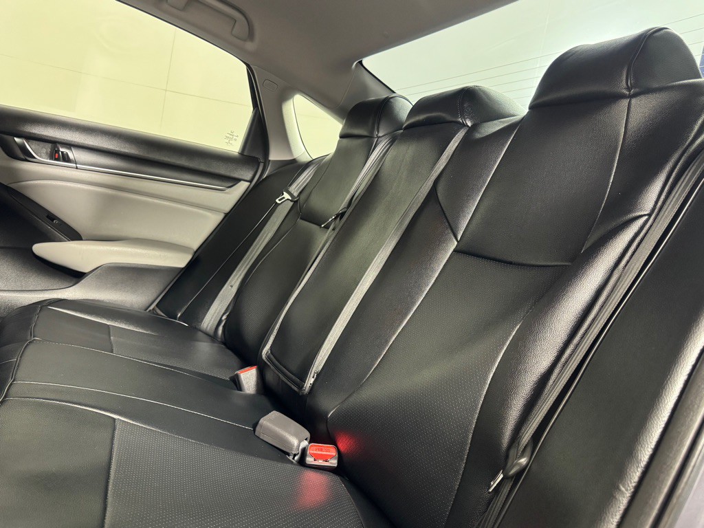 2020 Honda Accord Image 18