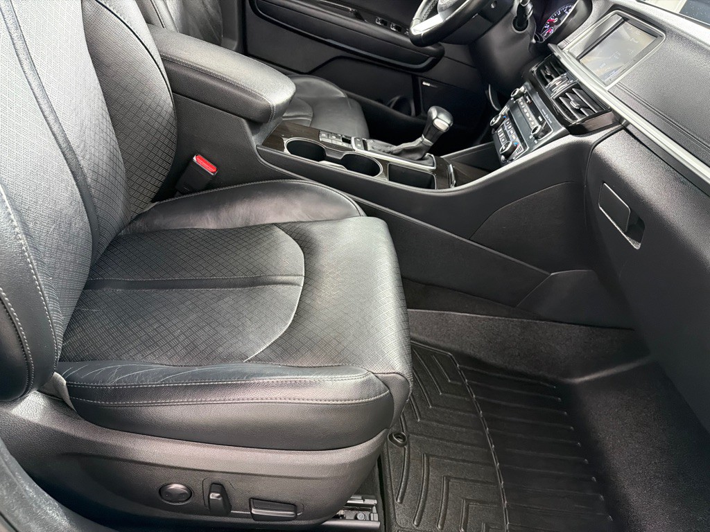 2020 Kia Optima Image 24