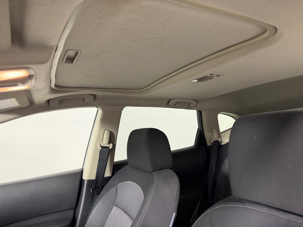 2011 Nissan Rogue Image 14