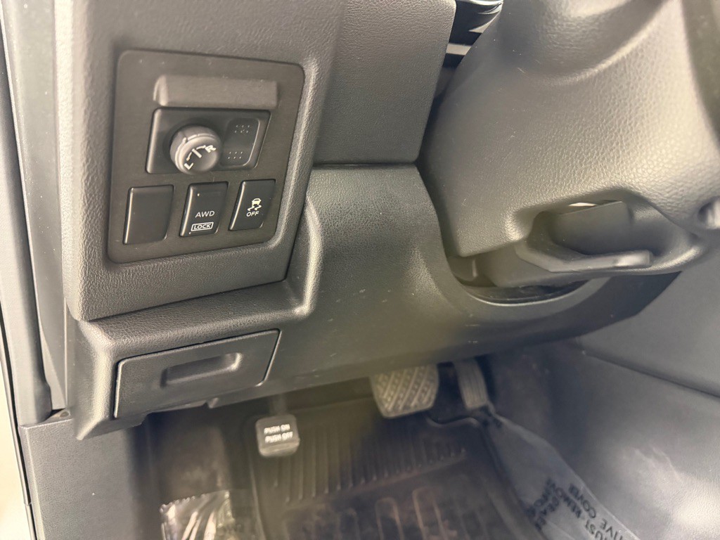 2011 Nissan Rogue Image 15