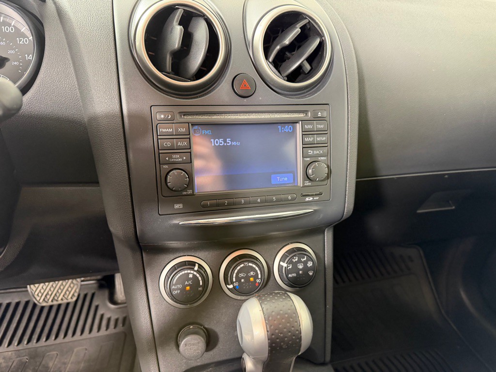 2011 Nissan Rogue Image 17