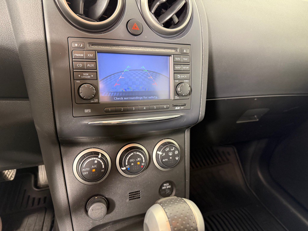2011 Nissan Rogue Image 18