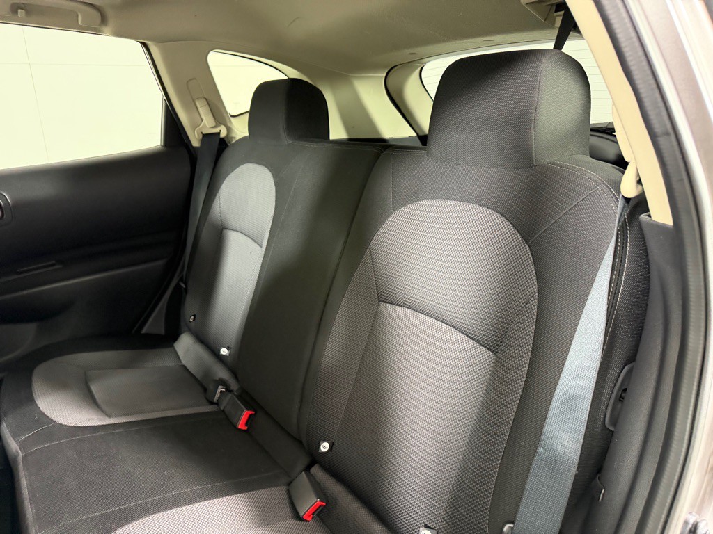 2011 Nissan Rogue Image 21
