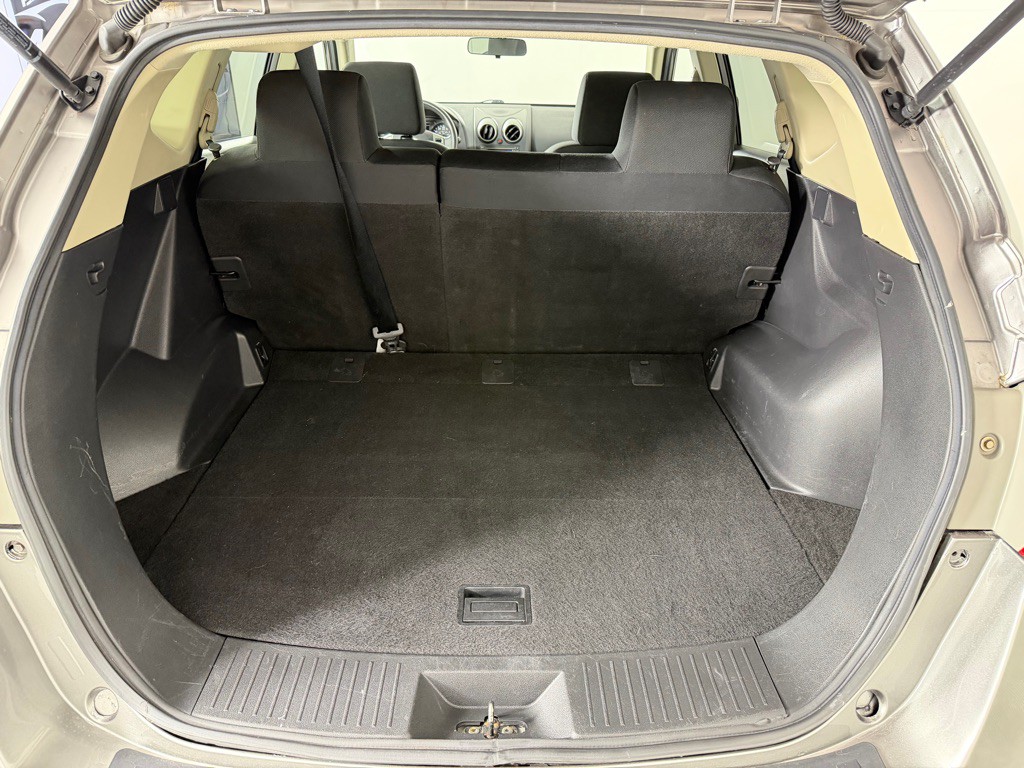 2011 Nissan Rogue Image 22