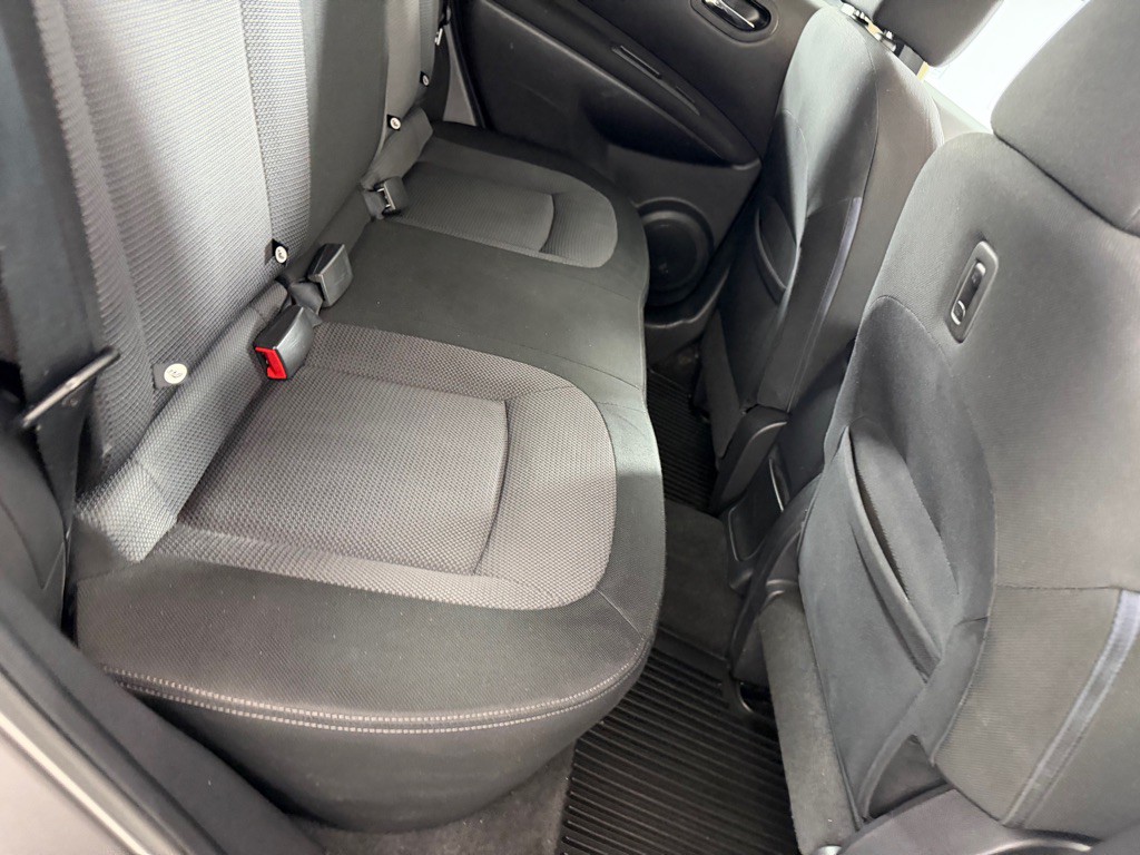 2011 Nissan Rogue Image 23