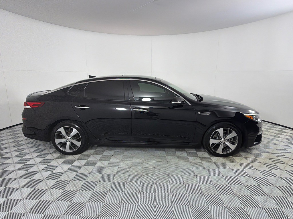 2019 Kia Optima Image 4