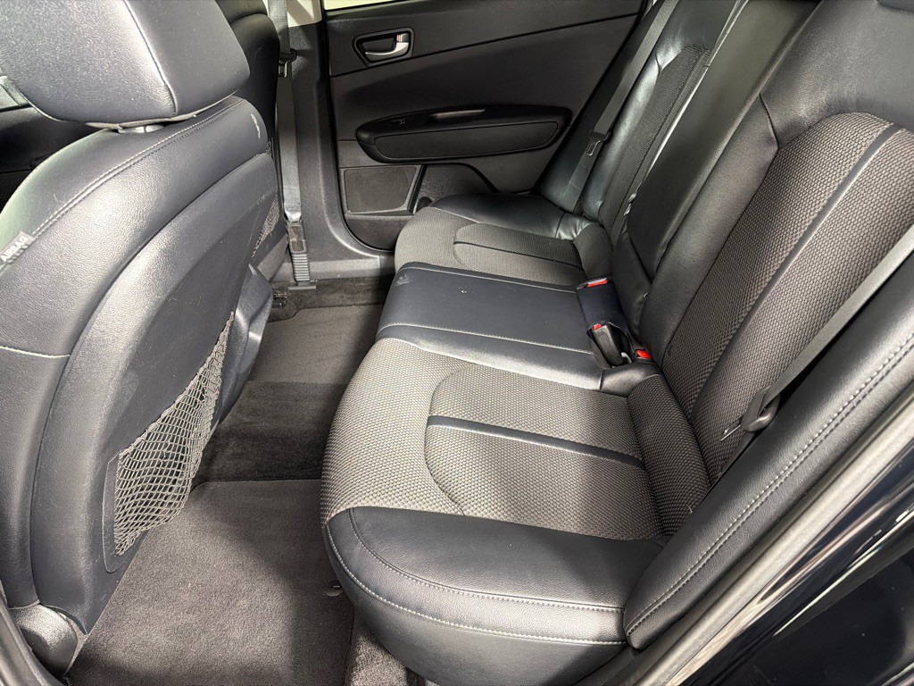 2019 Kia Optima Image 17
