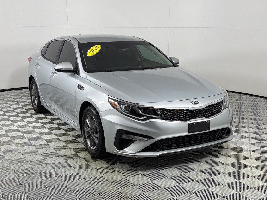 2020 Kia Optima Image 3