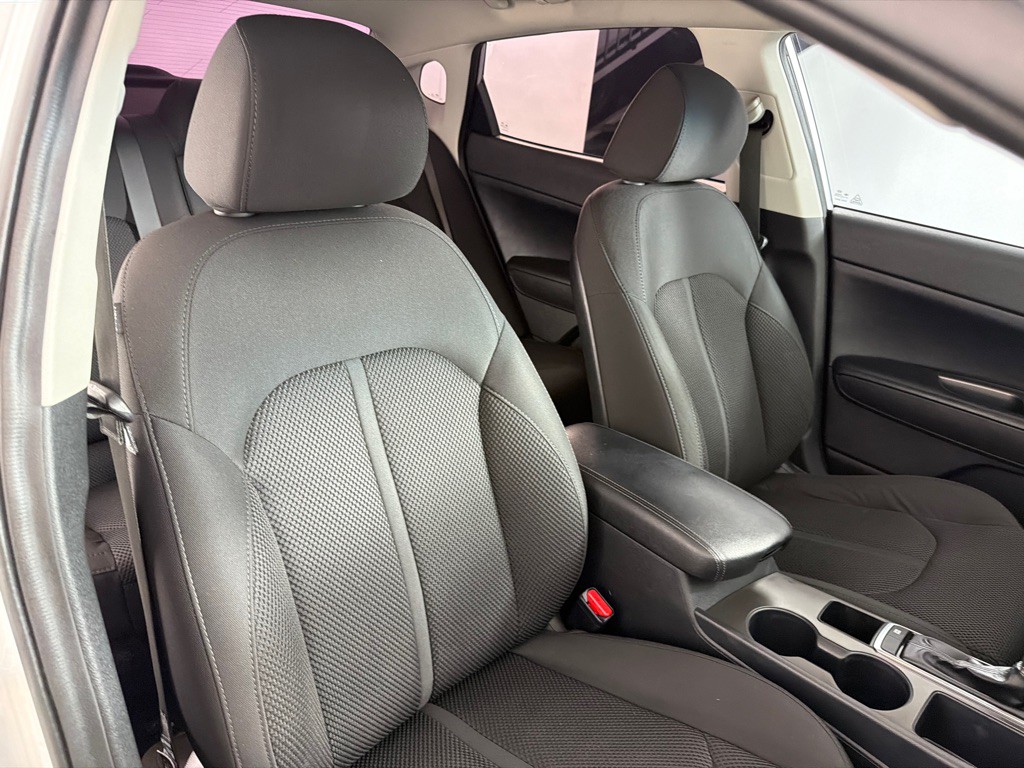 2020 Kia Optima Image 23