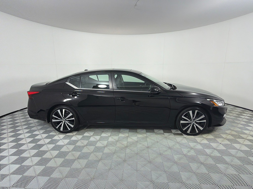 2022 Nissan Altima Image 4