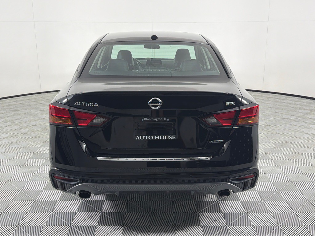 2022 Nissan Altima Image 6