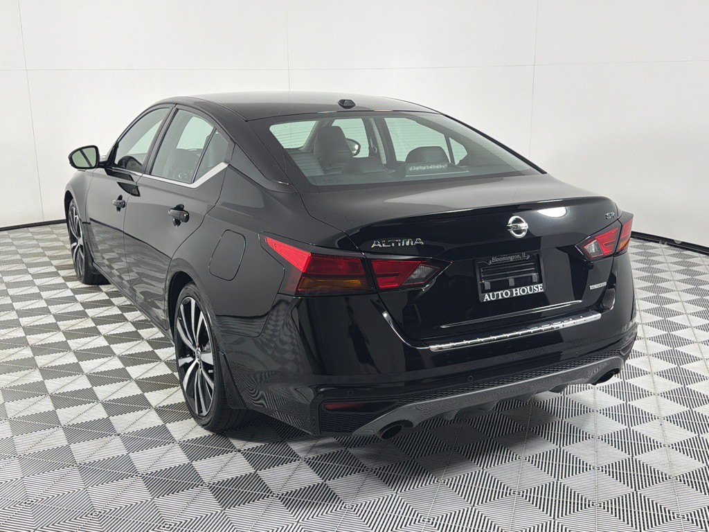 2022 Nissan Altima Image 7