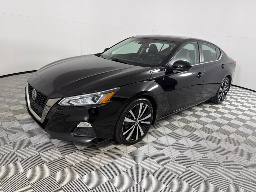 2022 Nissan Altima Image 9