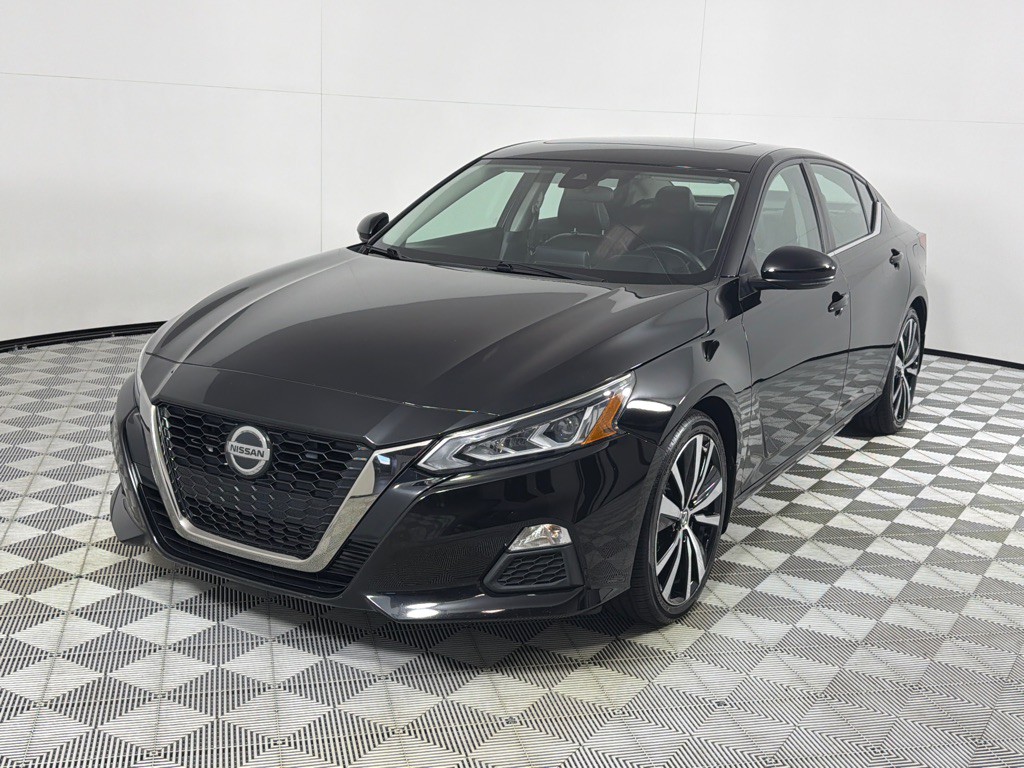 2022 Nissan Altima Image 10