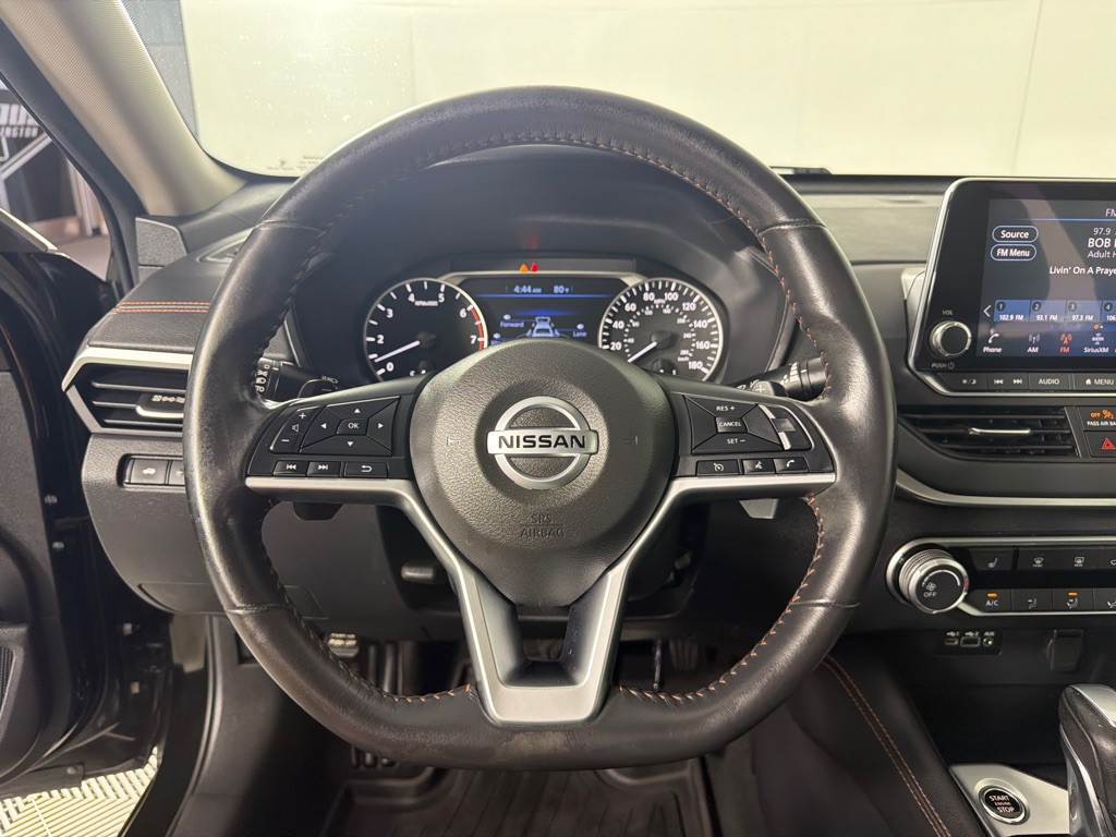 2022 Nissan Altima Image 16