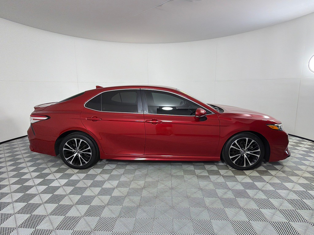 2020 Toyota Camry Image 4