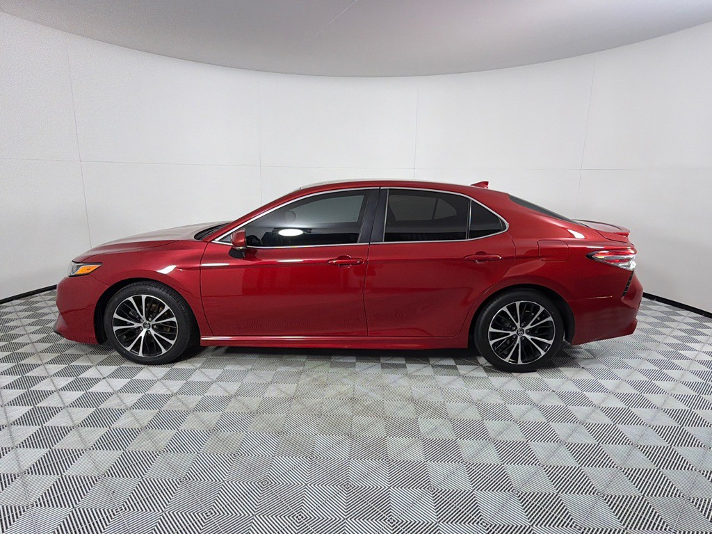 2020 Toyota Camry Image 8