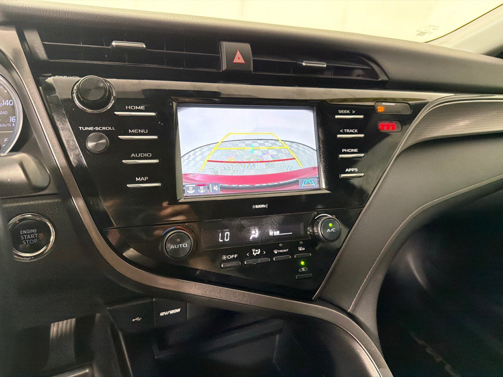2020 Toyota Camry Image 15