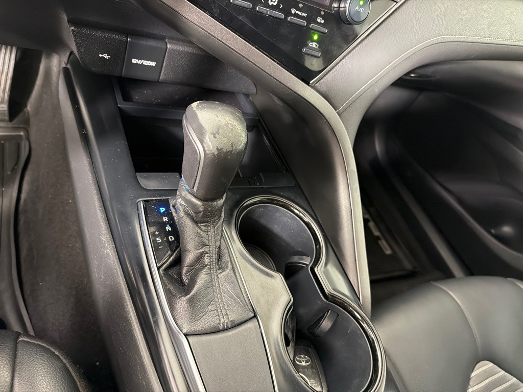 2020 Toyota Camry Image 16