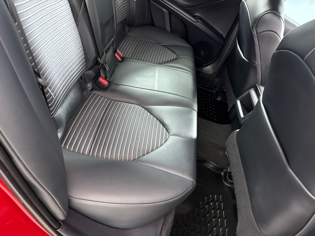 2020 Toyota Camry Image 19