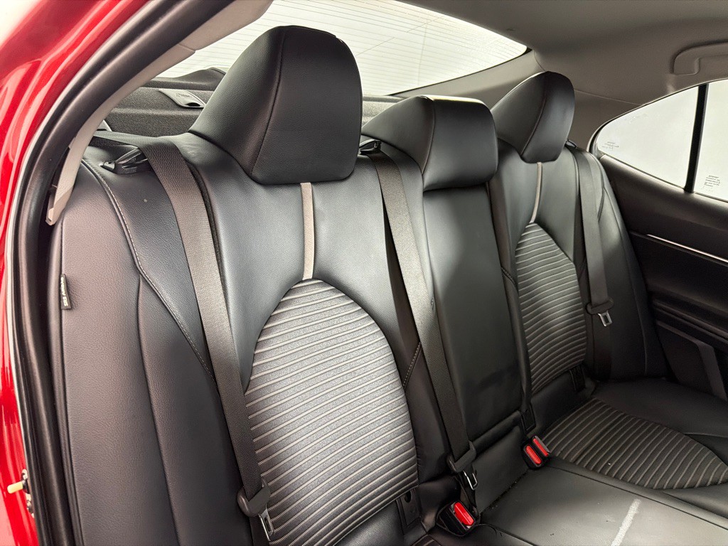 2020 Toyota Camry Image 20