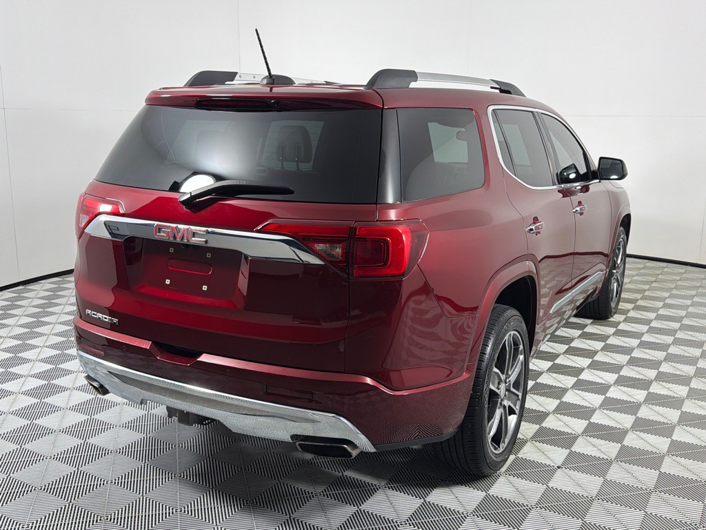 2017 GMC Acadia Image 5