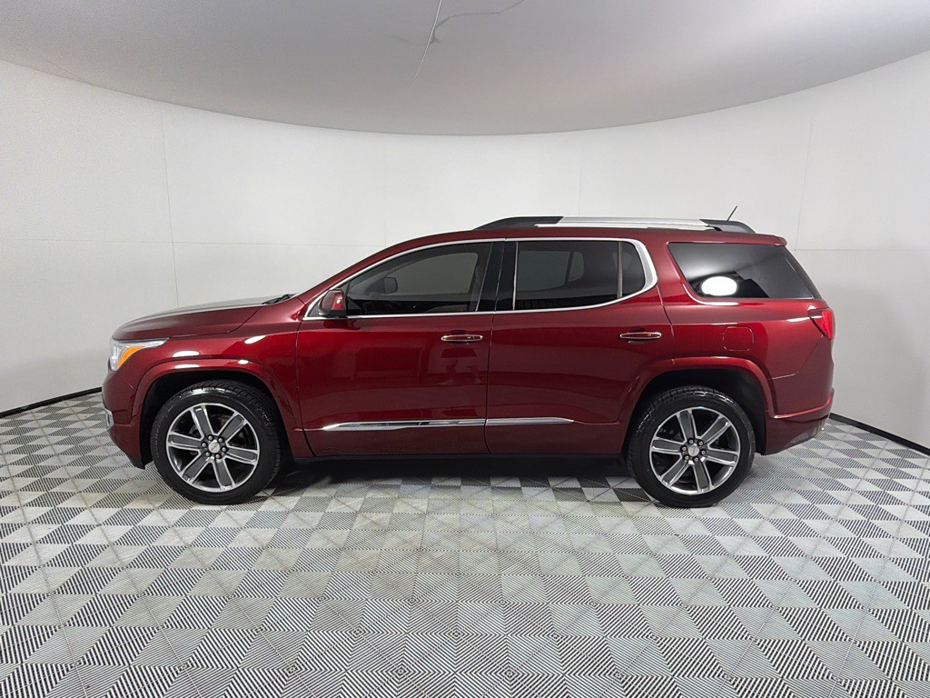 2017 GMC Acadia Image 7