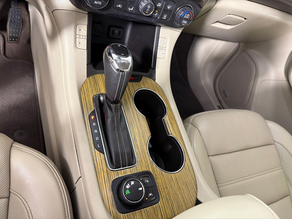 2017 GMC Acadia Image 19