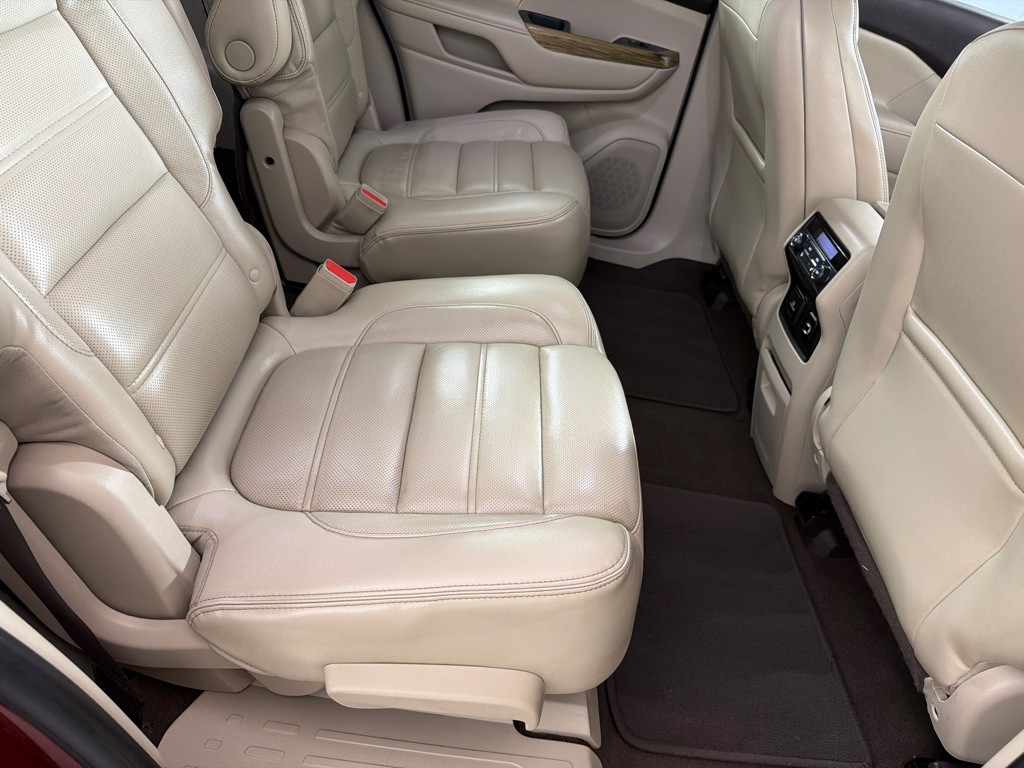 2017 GMC Acadia Image 24