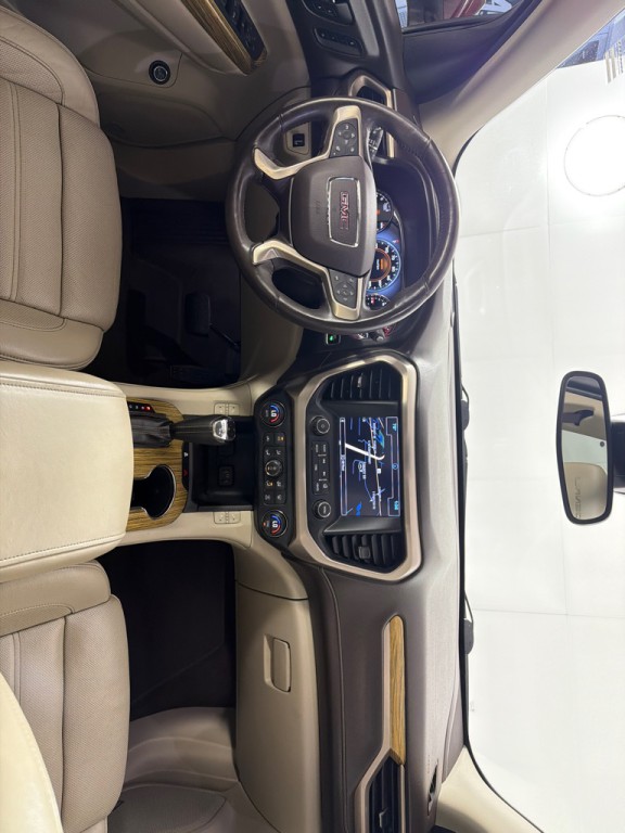 2017 GMC Acadia Image 28