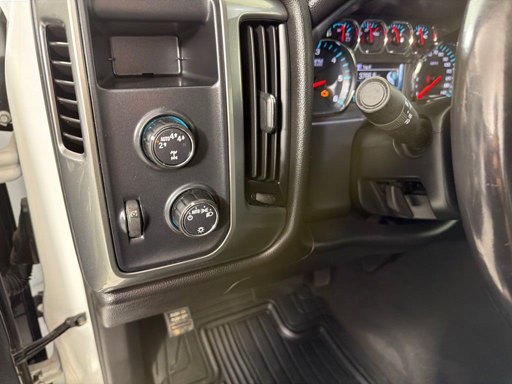 2019 Chevrolet Silverado 1500 Image 12