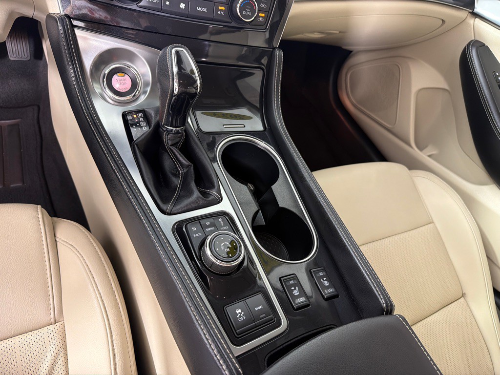 2023 Nissan Maxima Image 18