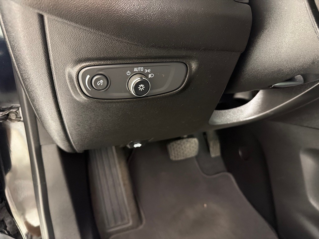 2020 Chevrolet Equinox Image 14