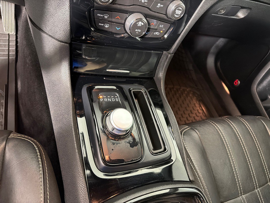 2018 Chrysler 300 Image 20