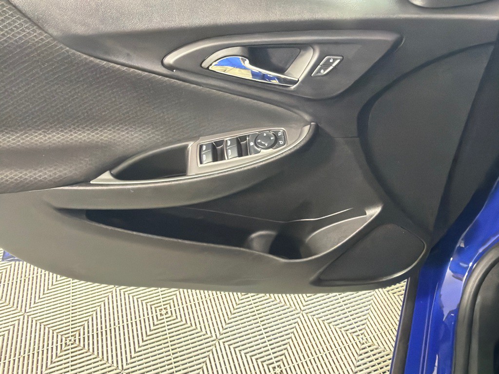 2023 Chevrolet Malibu Image 10