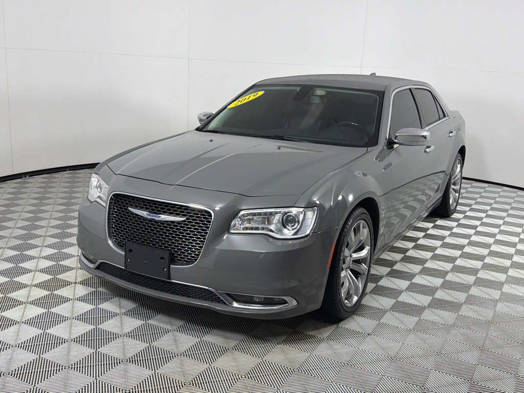 2019 Chrysler 300 Image 10