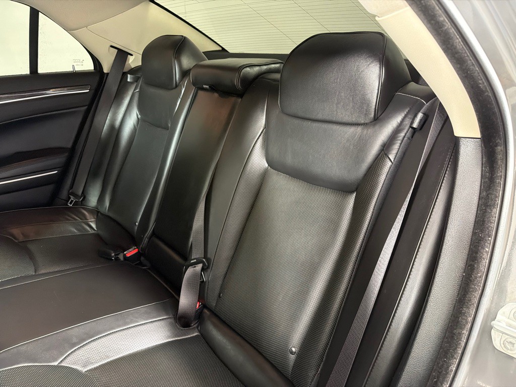 2019 Chrysler 300 Image 20
