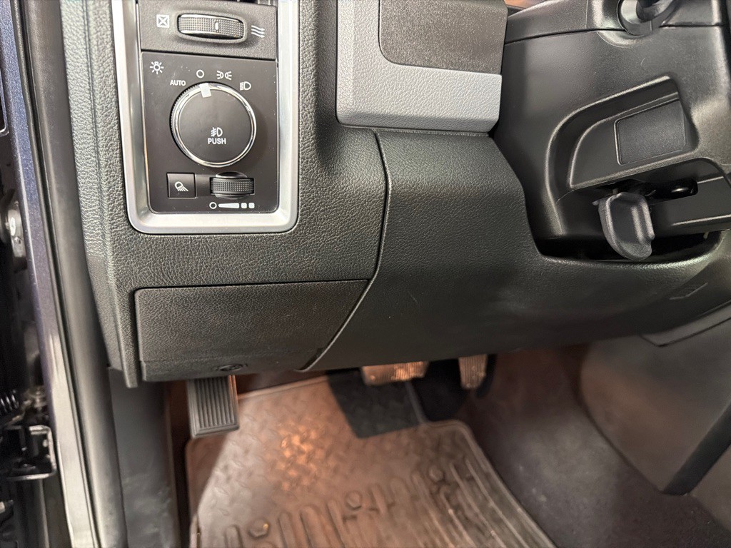 2014 RAM 1500 Image 14
