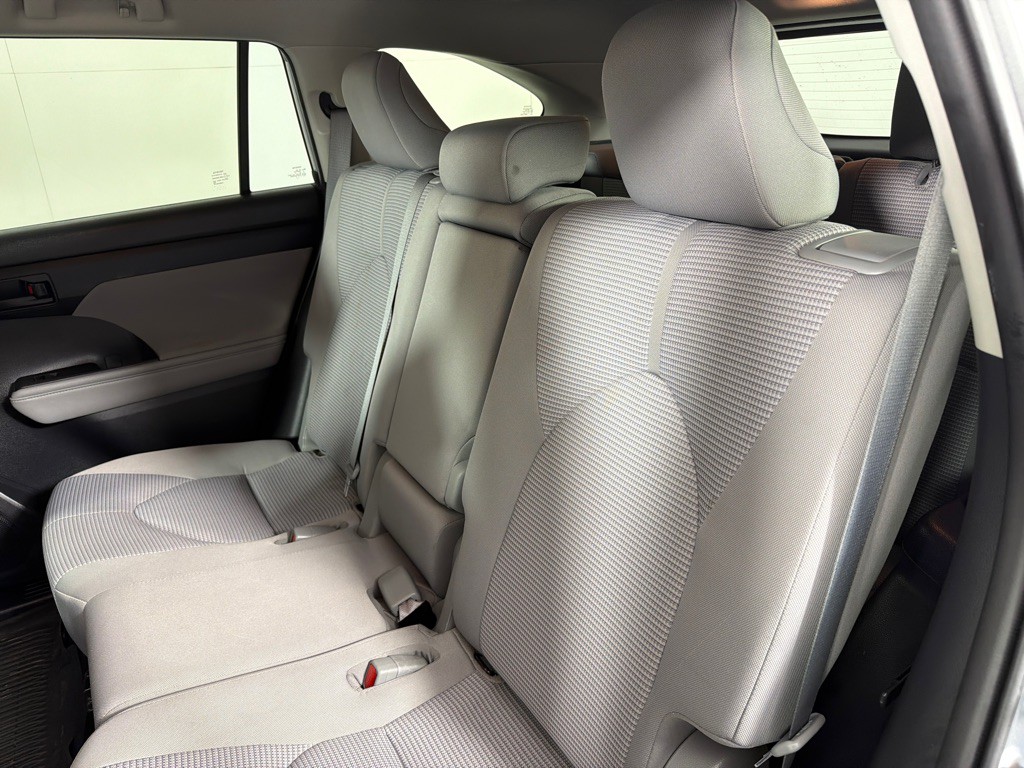 2020 Toyota Highlander Image 19