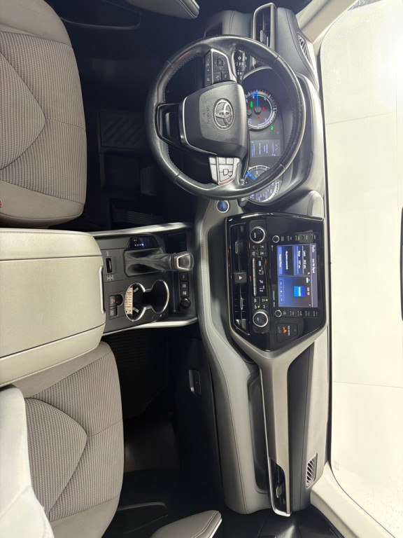 2020 Toyota Highlander Image 26