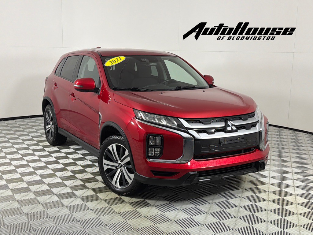 2021 Mitsubishi Outlander Image 1