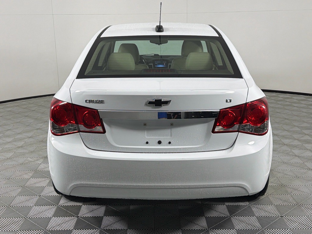 2015 Chevrolet Cruze Image 5