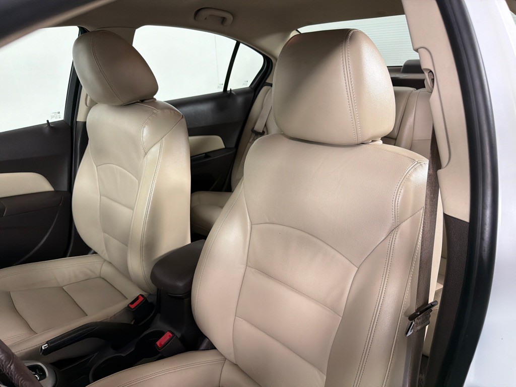 2015 Chevrolet Cruze Image 11