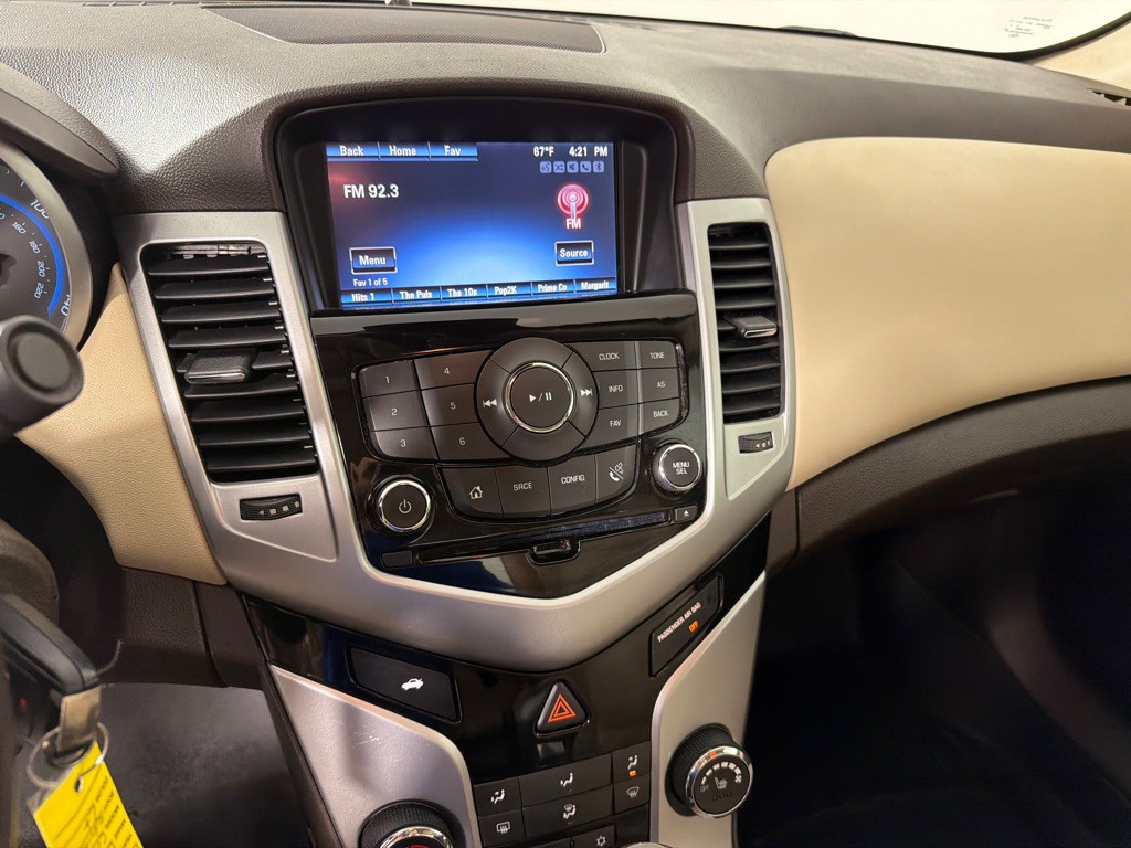 2015 Chevrolet Cruze Image 14