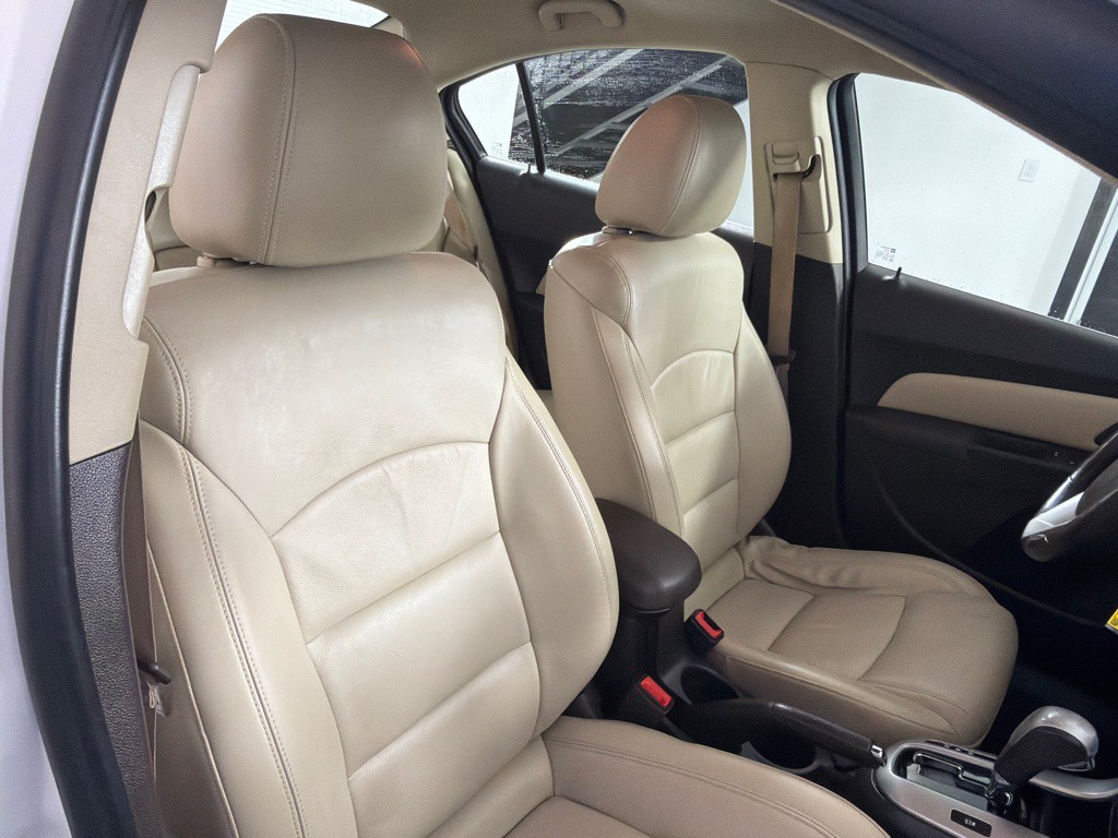 2015 Chevrolet Cruze Image 21