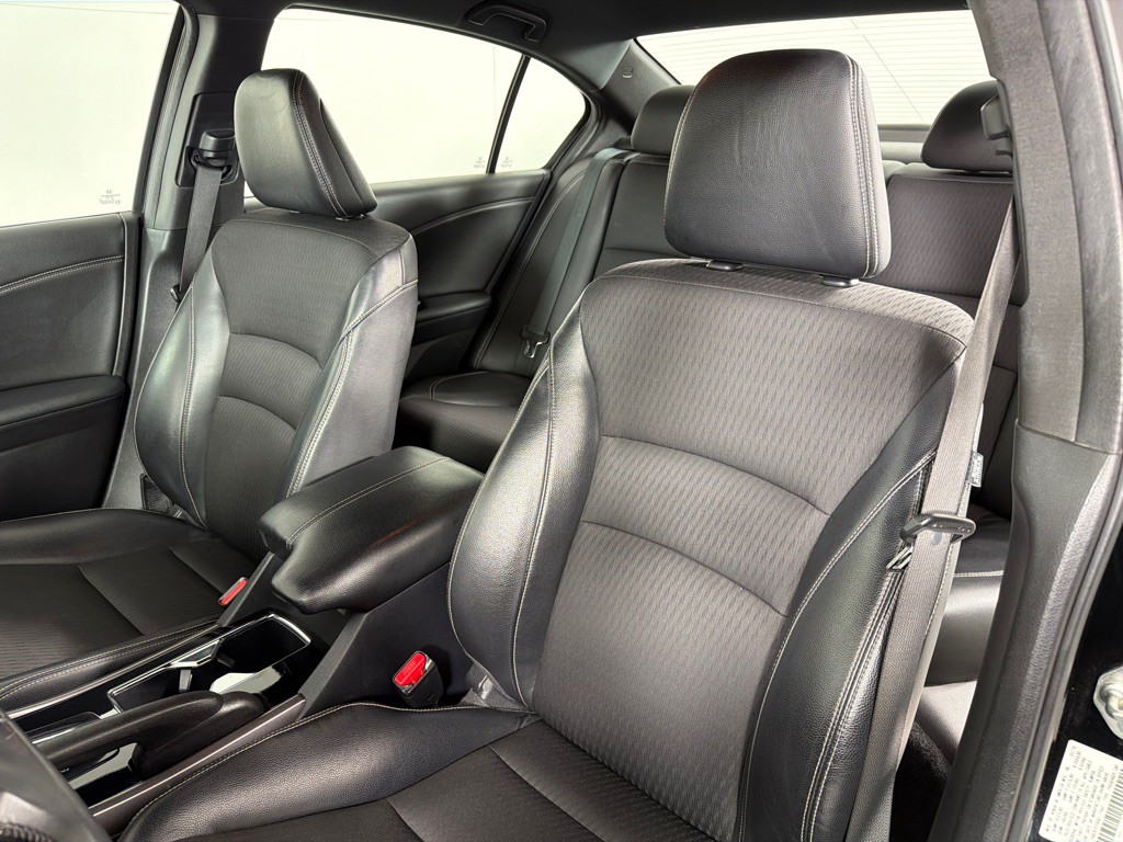 2016 Honda Accord Image 10