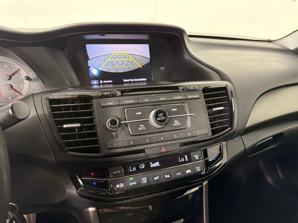 2016 Honda Accord Image 14